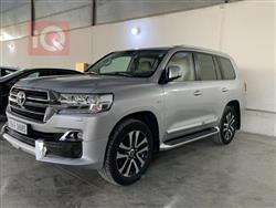 تۆیۆتا لاند کروزەر